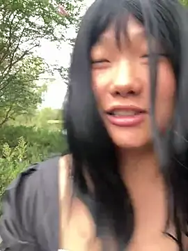 Snapshot of Fengbaby-555 chatting on 09/17/25, 06:26 Fengbaby-555 online show from 09/17/25, 06:26