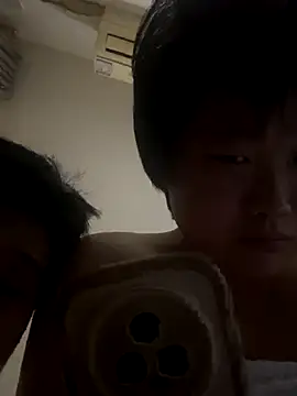 Snapshot of Fengbaby-555 chatting on 12/02/25, 04:02 Fengbaby-555 online show from 12/02/25, 04:02