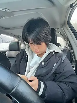 Snapshot of Fengbaby-555 chatting on 12/05/25, 01:36 Fengbaby-555 online show from 12/05/25, 01:36