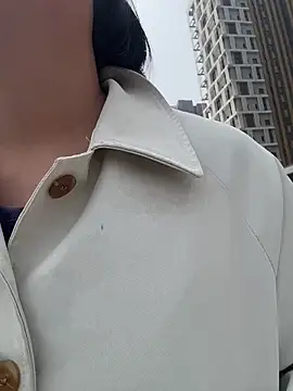 Snapshot of Fengbaby-555 chatting on 04/15/26, 03:02 Fengbaby-555 online show from 04/15/26, 03:02