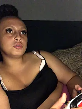 Snapshot of Welsh_Maya19X chatting on 09/20/25, 01:39 Welsh Maya19X online show from 09/20/25, 01:39