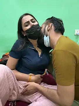 Snapshot of Hot_Taniya69 chatting on 10/28/25, 06:43 Hot Taniya69 online show from 10/28/25, 06:43