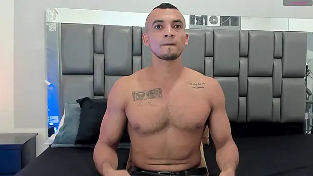 Snapshot of johan_miller0 chatting on 09/23/25, 12:46 johan miller0 online show from 09/23/25, 12:46