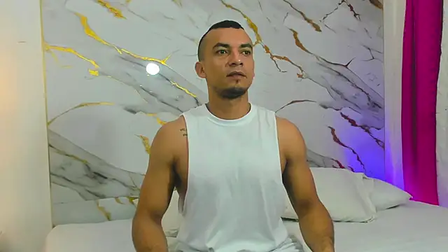 Snapshot of johan_miller0 chatting on 10/07/25, 01:36 johan miller0 online show from 10/07/25, 01:36