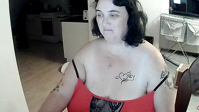 Minou1610 online show from 10/18/25, 06:52