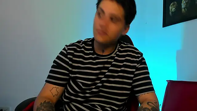 PeytonBox online show from 10/15/25, 11:32