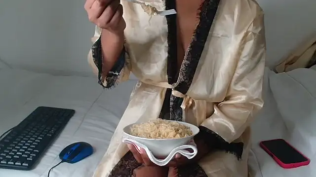 Snapshot of AshleyT255 chatting on 11/15/25, 11:32 AshleyT255 online show from 11/15/25, 11:32