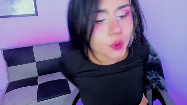 GwenHazel online show from 09/13/25, 11:32