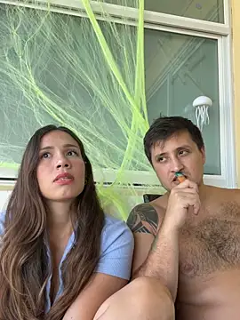 Snapshot of emmablog chatting on 10/16/25, 09:16 emmablog online show from 10/16/25, 09:16