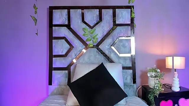 Electra Gosselin online show from 05/01/26, 12:26