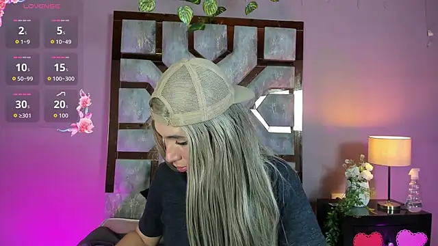 Electra Gosselin online show from 05/15/26, 12:39