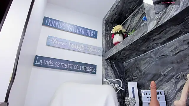 foxy zoe online show from 11/14/25, 06:06