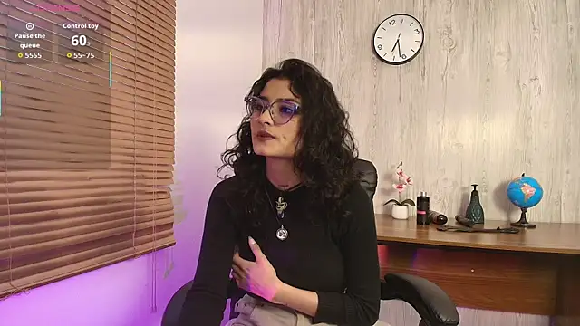 LilyRouset online show from 09/10/25, 12:27