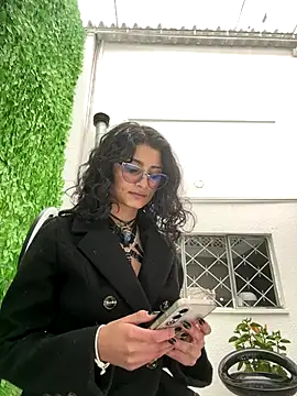 LilyRouset online show from 09/16/25, 12:28