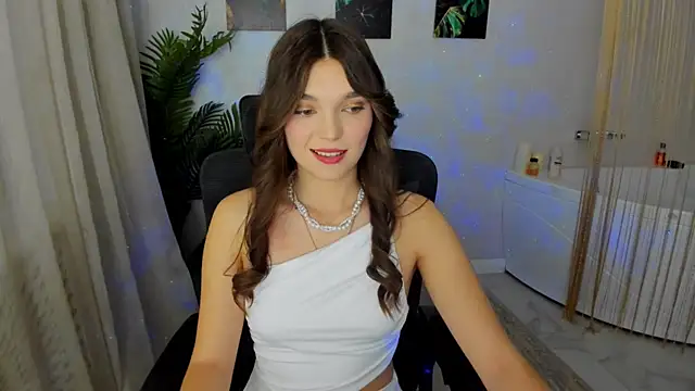 DivineAmour online show from 11/25/25, 12:05