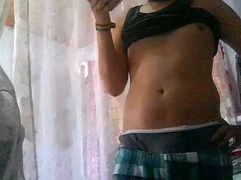 Snapshot of femboyunknown21 chatting on 09/08/25, 05:23 femboyunknown21 online show from 09/08/25, 05:23