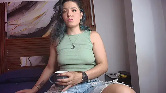 Evelin thompsson online show from 10/04/25, 03:04