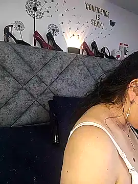 Shantey Laurent online show from 01/17/26, 02:33