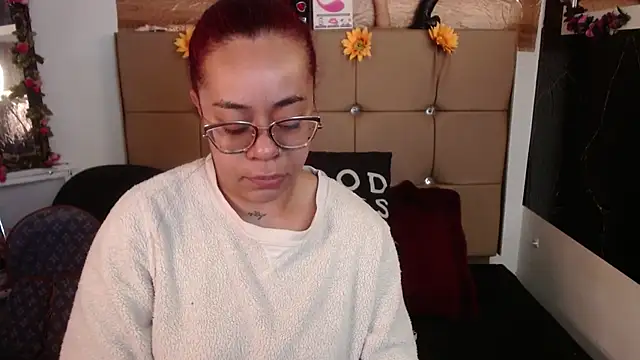 Snapshot of MIA__SPENCER chatting on 02/27/26, 12:05 MIA SPENCER online show from 02/27/26, 12:05