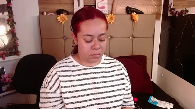 Snapshot of MIA__SPENCER chatting on 03/26/26, 07:08 MIA SPENCER online show from 03/26/26, 07:08