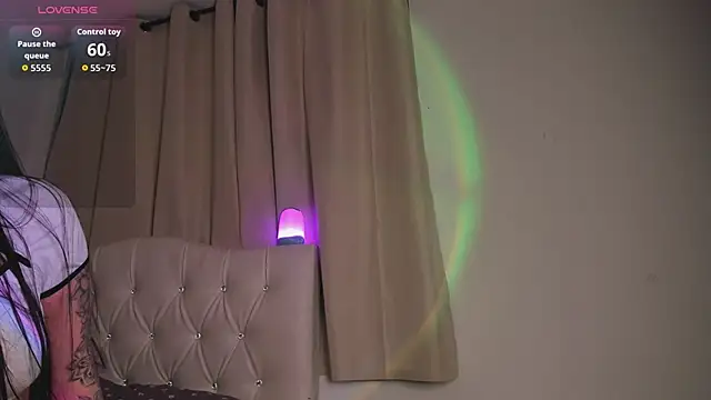 Mia sky 1 online show from 09/15/25, 10:10