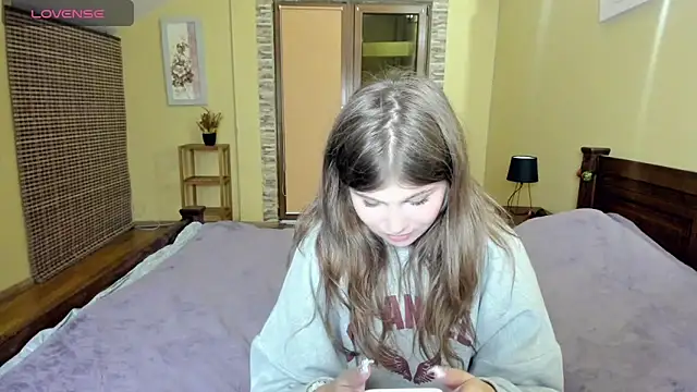 Lilly Jess online show from 09/26/25, 05:50