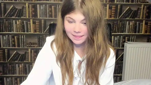 Snapshot of Lilly_Jess chatting on 11/09/25, 07:56 Lilly Jess online show from 11/09/25, 07:56