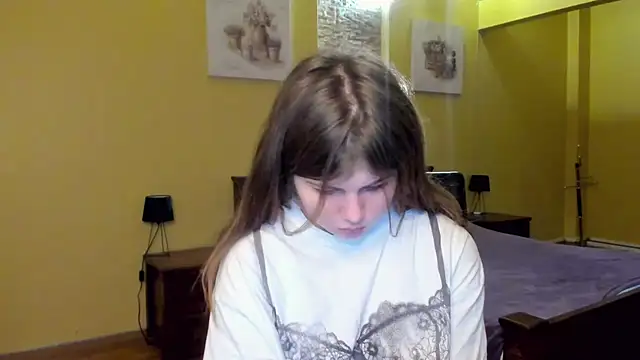 Snapshot of Lilly_Jess chatting on 11/15/25, 02:24 Lilly Jess online show from 11/15/25, 02:24