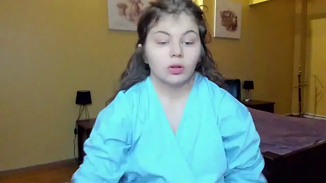 Snapshot of Lilly_Jess chatting on 11/17/25, 08:14 Lilly Jess online show from 11/17/25, 08:14