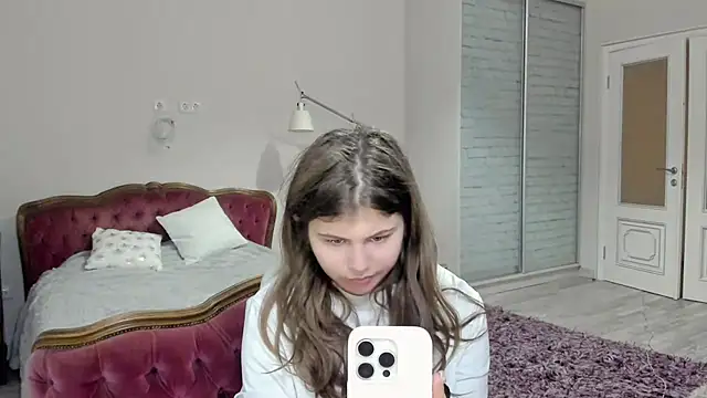 Snapshot of Lilly_Jess chatting on 11/27/25, 07:38 Lilly Jess online show from 11/27/25, 07:38