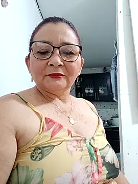 Snapshot of marfil_milf chatting on 11/22/25, 03:11 marfil milf online show from 11/22/25, 03:11