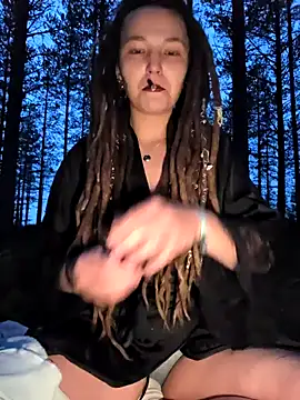 Snapshot of bitch_Marley chatting on 09/22/25, 05:04 bitch Marley online show from 09/22/25, 05:04