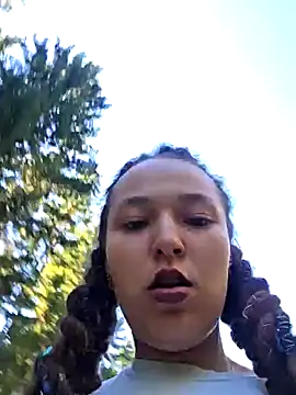 Snapshot of bitch_Marley chatting on 09/25/25, 12:09 bitch Marley online show from 09/25/25, 12:09