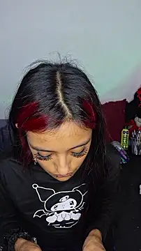 Snapshot of carolinerue chatting on 03/17/26, 12:41 carolinerue online show from 03/17/26, 12:41