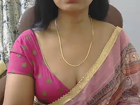 Snapshot of MISS_SOMIYA chatting on 03/07/26, 08:06 MISS SOMIYA online show from 03/07/26, 08:06