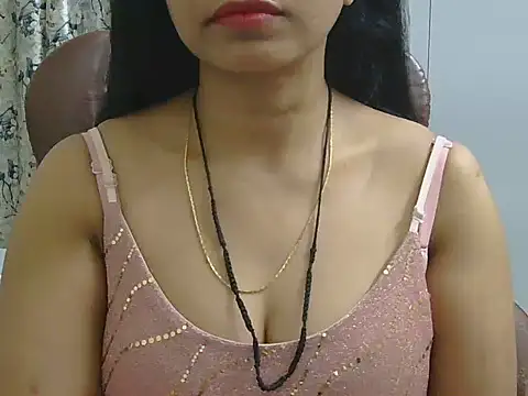 Snapshot of MISS_SOMIYA chatting on 04/10/26, 04:33 MISS SOMIYA online show from 04/10/26, 04:33