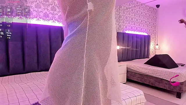 NalahCampbell online show from 11/17/25, 07:52