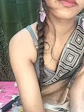 Snapshot of Drive_girl chatting on 11/12/25, 10:41 Drive girl online show from 11/12/25, 10:41