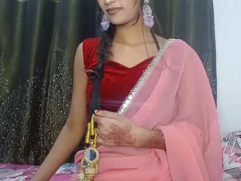 Snapshot of Drive_girl chatting on 11/19/25, 05:24 Drive girl online show from 11/19/25, 05:24