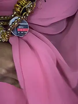 Snapshot of Drive_girl chatting on 12/19/25, 05:31 Drive girl online show from 12/19/25, 05:31