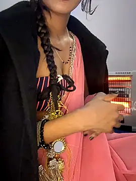 Snapshot of Drive_girl chatting on 12/22/25, 06:05 Drive girl online show from 12/22/25, 06:05