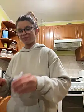 Brutecia2002 online show from 03/27/26, 07:57