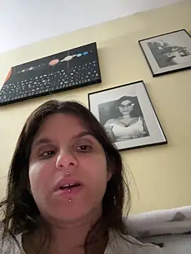 Brutecia2002 online show from 04/01/26, 06:49