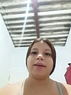 Shell Latina online show from 12/14/25, 09:41