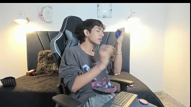 maicol cum23 online show from 09/12/25, 03:34