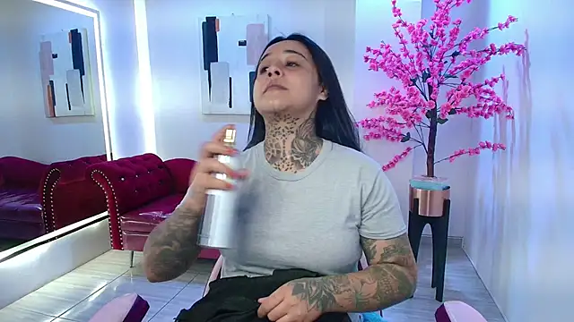 Snapshot of Black_roseee chatting on 11/05/25, 03:50 Black roseee online show from 11/05/25, 03:50