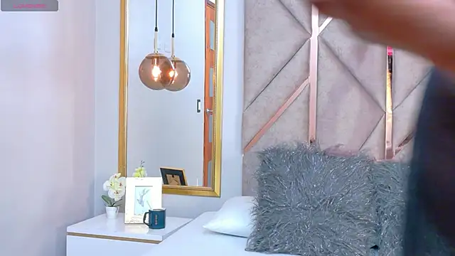 Rossie-Cameron online show from 04/18/26, 04:05