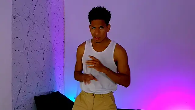 Snapshot of lorian_vikel chatting on 03/17/26, 11:19 lorian vikel online show from 03/17/26, 11:19