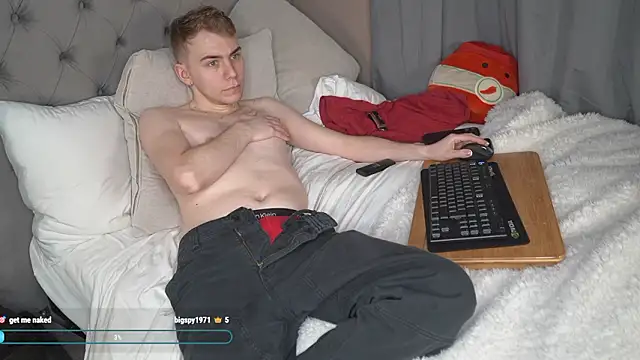 Snapshot of scottishtwink01 chatting on 03/19/26, 03:49 scottishtwink01 online show from 03/19/26, 03:49