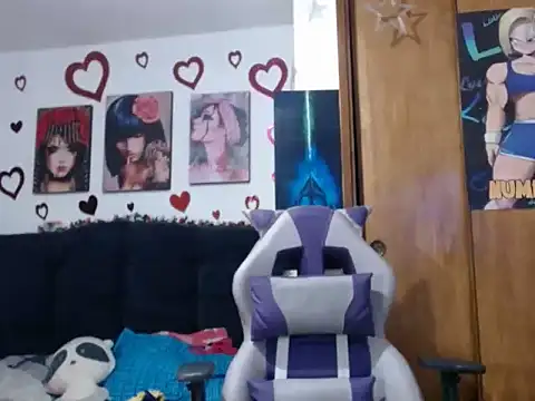 Snapshot of Angeeellovee chatting on 09/23/25, 05:21 Angeeellovee online show from 09/23/25, 05:21